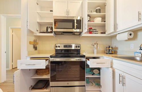 Lux North Park Gem King Beds Workspaces Parking - Foto 19