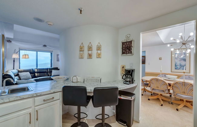 Uhost AI 2BR Condo w Balcony Great Views - Foto 13