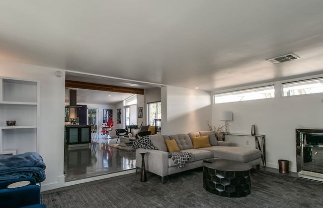 Mid-century Modern W/backyard Oasis, Putting Green - Foto 23