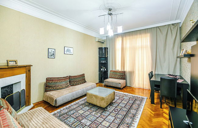 Luxury Apartment with Flame Tower View - Foto 12
