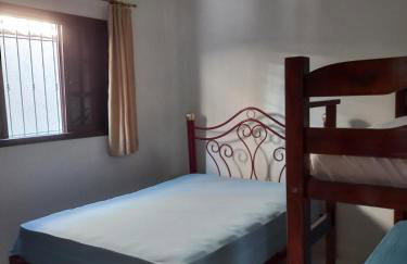 Bertioga - Casa para temporada com piscina, acomoda até 15 pessoas - Photo 14
