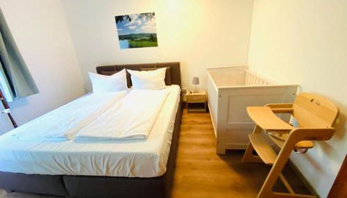 Ferienwohnung Schönblick inklusive Hallenbad, Sauna, Außenpool & Fitnessstudio, familienfreundlich ausgestattet - Foto 2