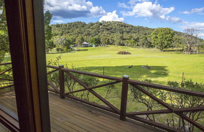 Wisteria Cottage and Cabins - Photo 22