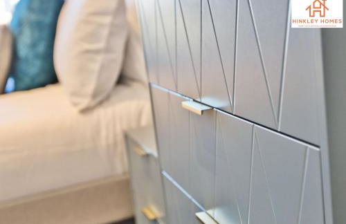 Spacious Apartment In The Centre Of Bridgwater Ideal for Contractors & Group Stays By Hinkley Homes Short Lets & Serviced Accommodation - Foto 50