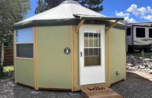 Lodgepole Yurt at Aspen Ridge Cabins - Foto 1