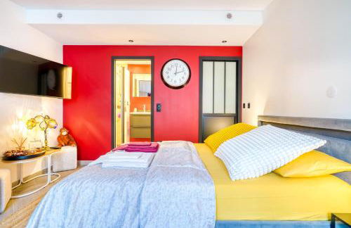 Le Petit Parisien- Bienvenue - Netflix - Terrasse - Parking - Porte de Paris - Climatisation - Guide visite à Paris OFFERT - Foto 11