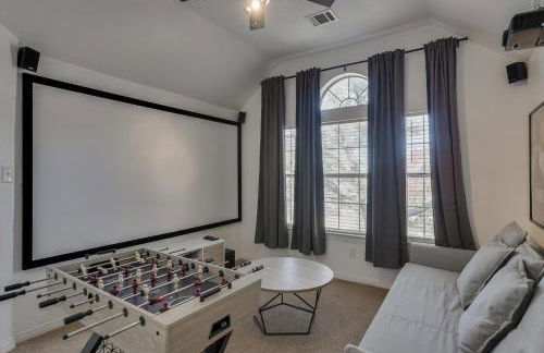 The Prestige Poolside Escape - 5BR with Cinema & Gaming - Foto 33