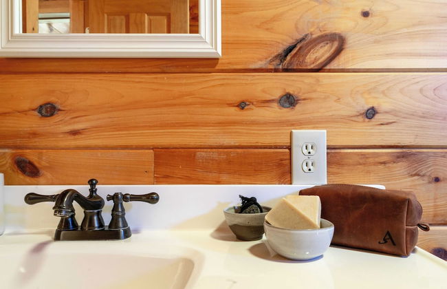 Secluded w/ Deck Views, Hot Tub, & Ping Pong Hudson in the Berks by Avantstay - Foto 25