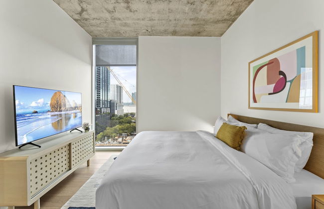 Luxury Downtown High Rise - Foto 1