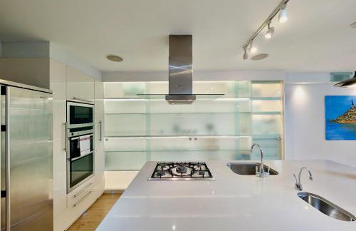 Stunning 4 Bedroom House in Old Windsor Perfect for Families & Groups - Foto 7