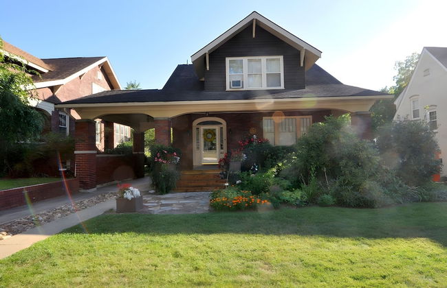 Aunt Beas Bungalow - Right in Town! - Foto 1