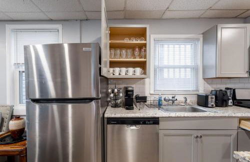 Updated 3BR 2BA Apartment Near NYC Airport - Foto 26