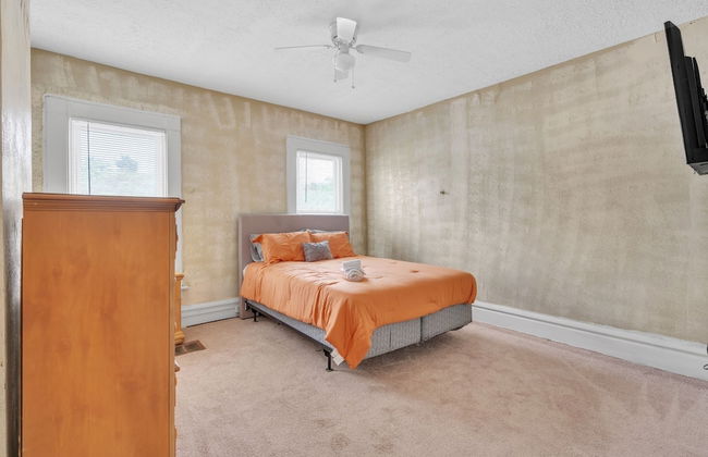 Cozy Renovated 19th Century Home, 5 Min to OSU! 3 Bedroom Home by Paula - Foto 5