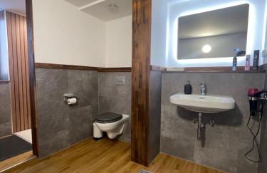 KG Exklusives Zimmer, WLAN, geteiltes Bad und Küche - Foto 11