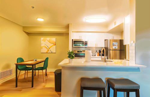 Boulevard Stays Cozy Suite Access to Pool Gym & Parking - Foto 5