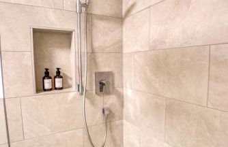 Stilvoll - Heimkino, Kochinsel, Parkplatz, Neubau & Mehr - Foto 32