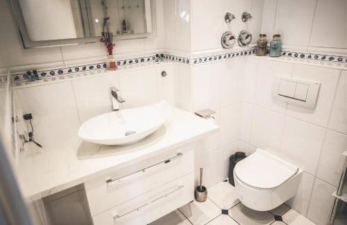 Exklusive Maisonette Wohnung am See, 5 Min zur SAP, Smart TV & Netflix - WeHome Premium - Foto 8