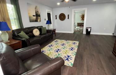 The Love Shack at Double S Farms - Photo 8