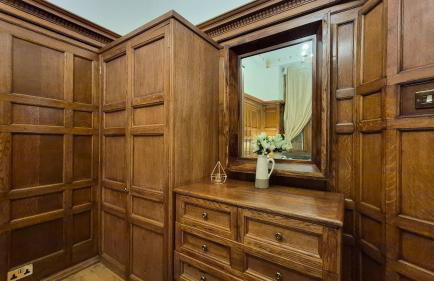 Traditional Victorian West End Apartment - Photo 5