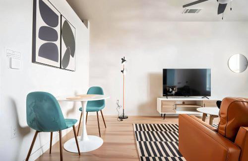 Boulevard Stays Stylish 1BR Stay Includes Pool Gym & Free Parking - Foto 12