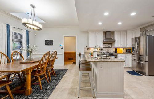 Relax In Private Pool & Cozy Gazebo At Param Farms - Foto 5