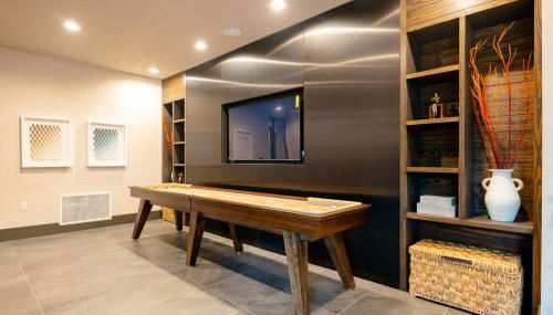 Travel Nurse Favorite - 30 plus Day Friendly - Foto 3