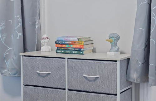 Hoboken Hideaway - Walk to Transit - 15 Mins to NYC - Foto 16