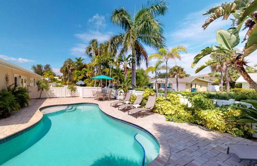 Blue Wave Villa East - Photo 1