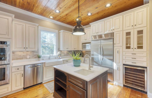 Blackwater Bay Hideaway by Avantstay Waterfront, Pool, Dock, Hot Tub - Photo 31