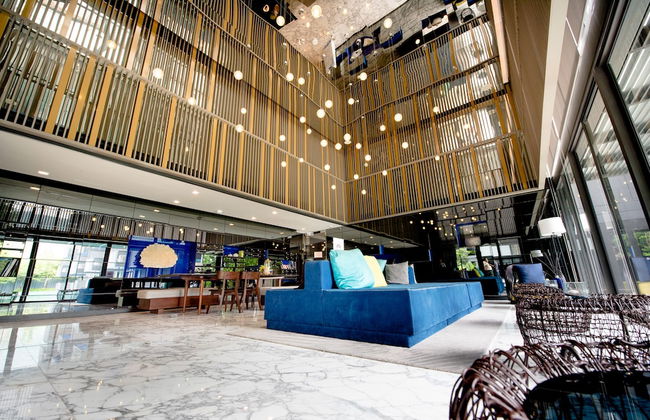 The Deck Patong - Foto 3