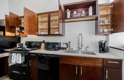 Cozy 1BR Parking, Rooftop, Near Arrowhd & TMobile - Foto 2