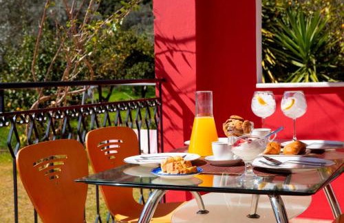 Red Villa - Photo 25