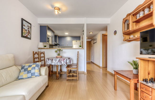 Apartment in Roses Near Sandy Beach - Photo 12