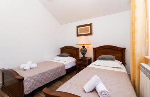 VILLA AGAPE - Three bedroom villa on 15k m2 olive grove - Incredible 360 view - Free parking - Private pool and jacuzzi - Foto 46