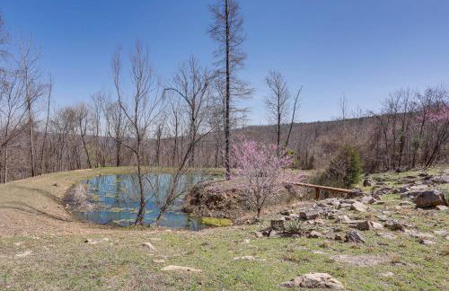 Bullfrog Bluff Mountain View Cabin with Deck! - Foto 41