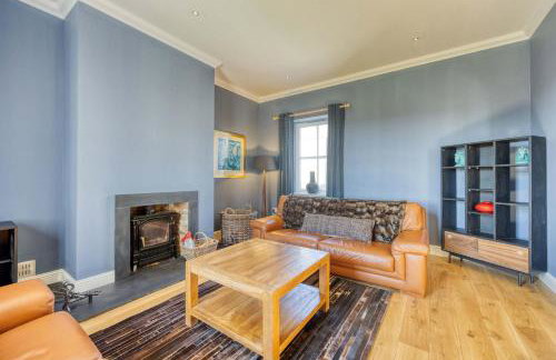 Stunning 4 Bedroom Farmhouse - Foto 25