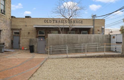 Brunswick Studio 102 - Photo 12