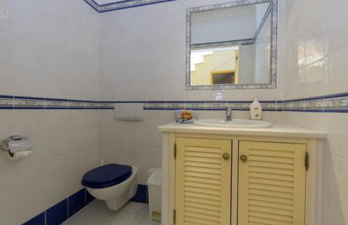 Villa with beautiful see views & spacious garden - Foto 52