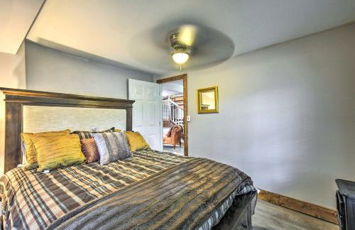 Otto Home with Fire Pit, Tree House and Hot Tub! - Foto 22