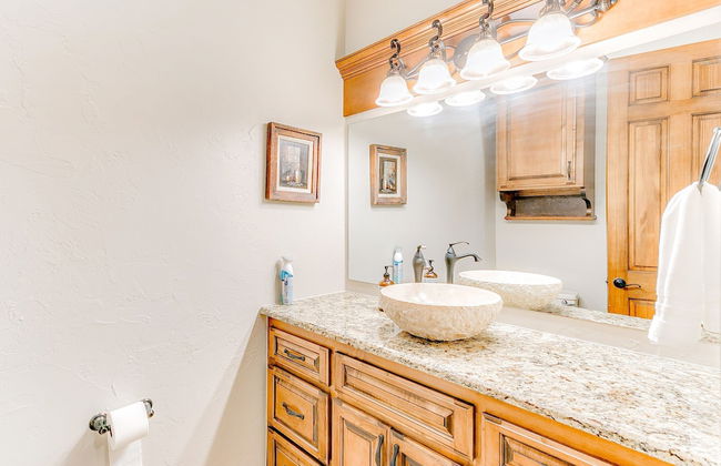 Peaceful Luxurious Ranch Family Reunion - Photo 37