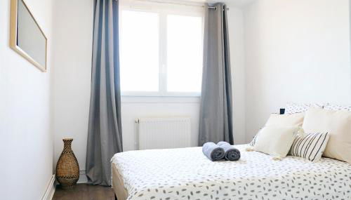 T4 Pro Groupes - 5min Airbus - 6pers - Parking - Foto 3