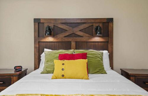 Remodeled, Charming Retreat on the City's Doorstep - Foto 40