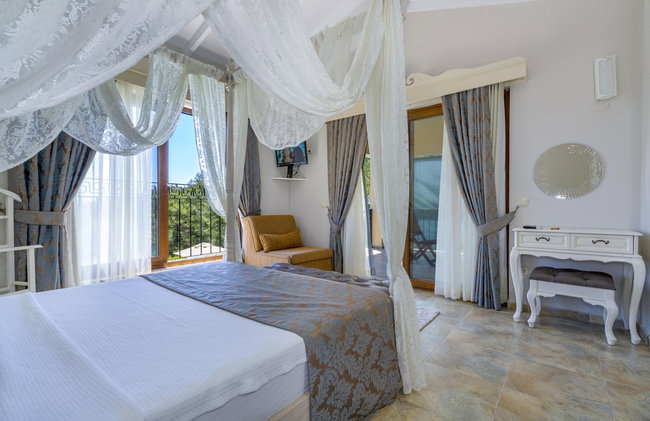 Alya Villa Butik Hotel - Photo 18