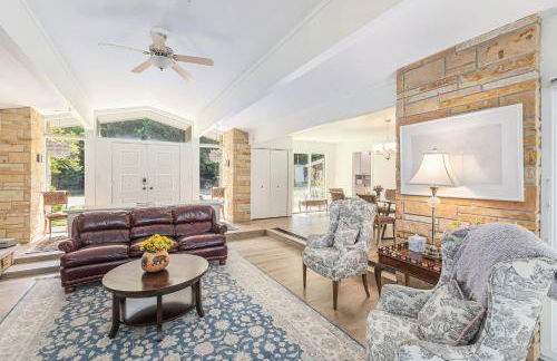 Bright 4BDR Home by Lake MI Arcadia Bluffs Portage Lake More - Photo 20