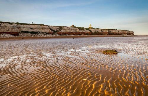 The Poppies, Norfolk, a charming coastal cottage - Photo 47