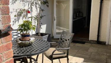 Arden on Albert - Photo 1