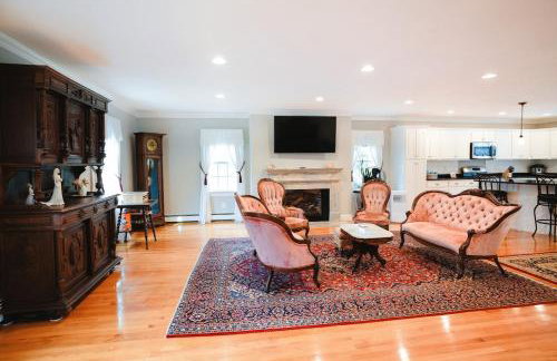 Spacious Coastal Retreat in Buzzards Bay, Quiet & Family-Friendly - Foto 9