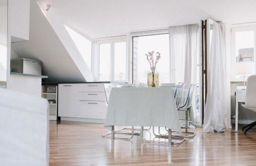 Appartement Residenz Panorama - Einzigartiges Loft im Herzen von Würzburg mit 2 Balkonen und Panorama-Aussicht! - Foto 10