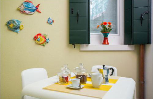 Tiffany Home - Photo 22