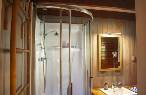 Chalet entier, vue panoramique, ruisseau et sauna. - Foto 58